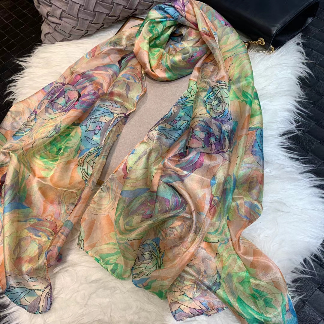 Ladies Green 100% Silk Scarf S - Shawl Wrap Winter recension och pris